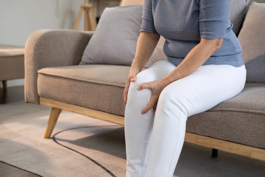 Zašto se javljaju bolovi u kostima i mišićima u menopauzi i perimenopauzi?