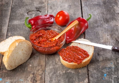 Da li je ajvar zdrav i da li goji? Saznajte sve o omiljenoj zimnici